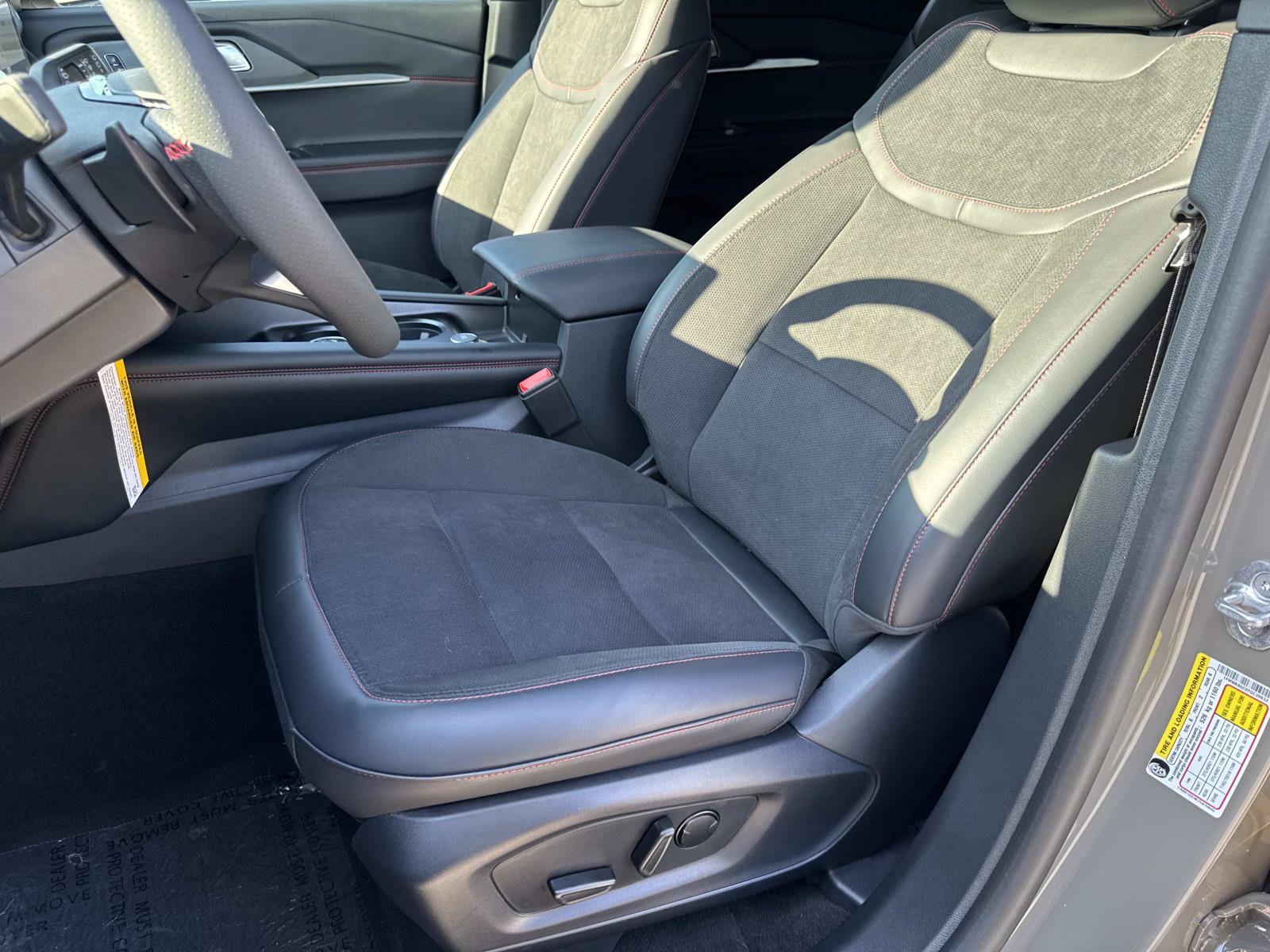 New 2026 Ford Explorer ST AWD/4WD image 26