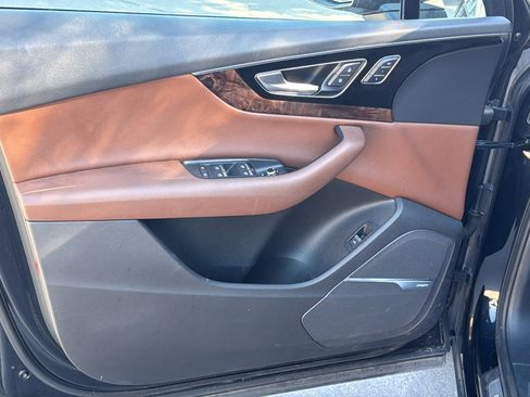 Used 2017 Audi Q7 3.0T Prestige w/ Prestige Package image 12