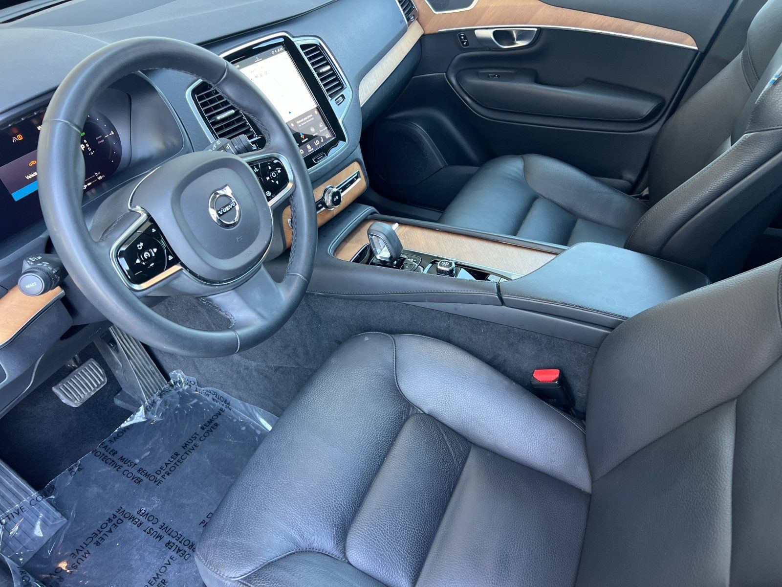Used 2024 Volvo XC90 T8 Plus AWD/4WD image 10