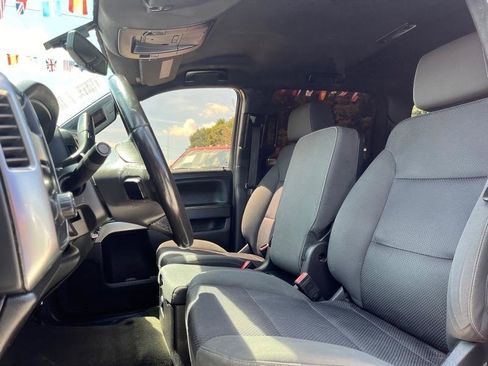 Used 2018 Chevrolet Silverado 1500 LT w/ Texas Edition RWD image 9