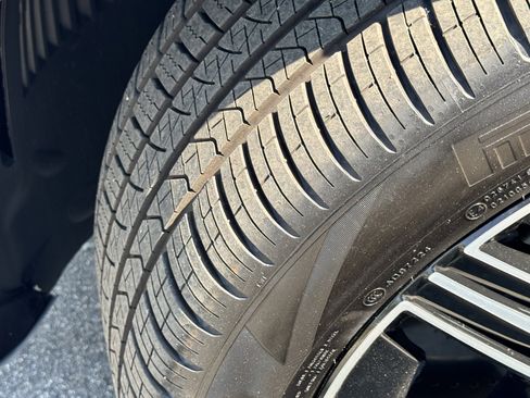 New 2025 Mercedes-Benz GLE 580 4MATIC image 18