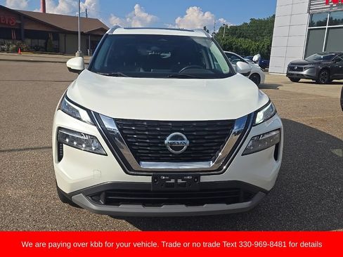 Used 2021 Nissan Rogue SV AWD/4WD image 2