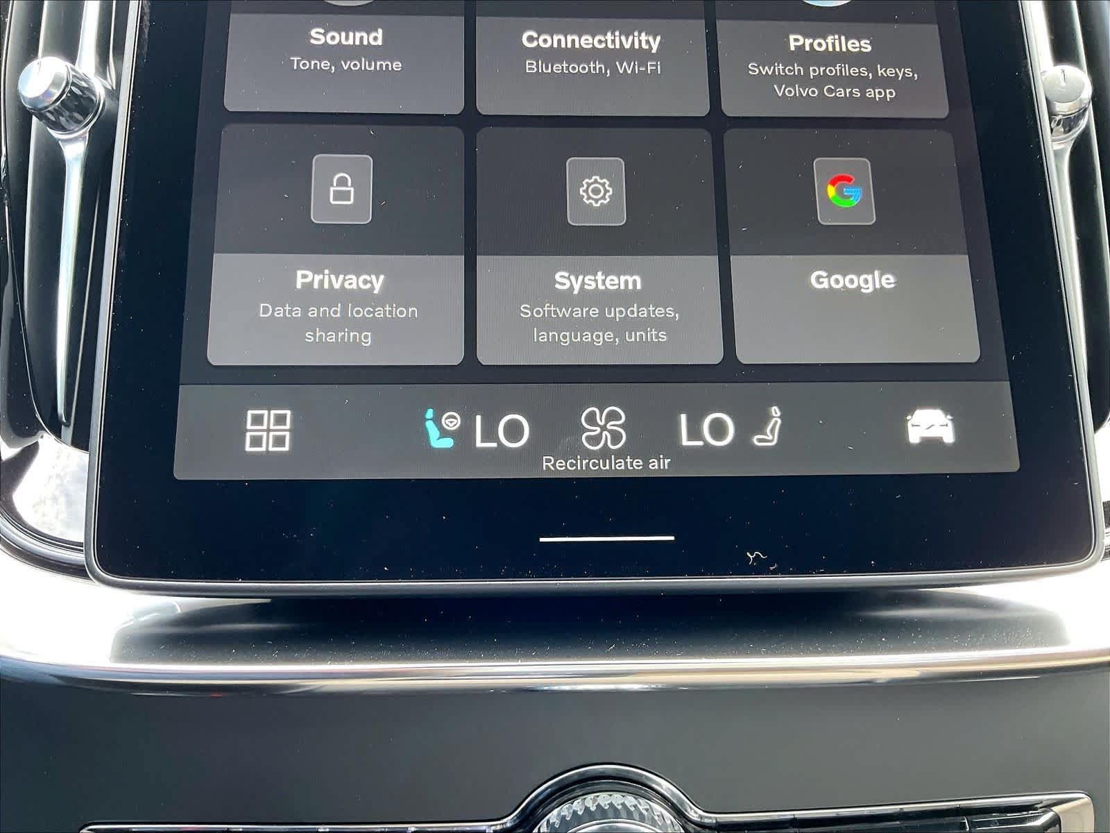 New 2027 Volvo XC90 B6 Ultra AWD/4WD image 22