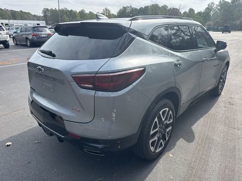 Used 2023 Chevrolet Blazer RS w/ Enhanced Convenience Package image 5