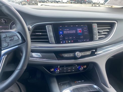 Used 2023 Buick Enclave Essence w/ Experience Buick Package AWD/4WD image 23