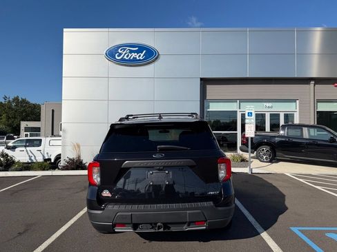 Used 2022 Ford Explorer Timberline w/ Timberline Technology Package AWD/4WD image 9