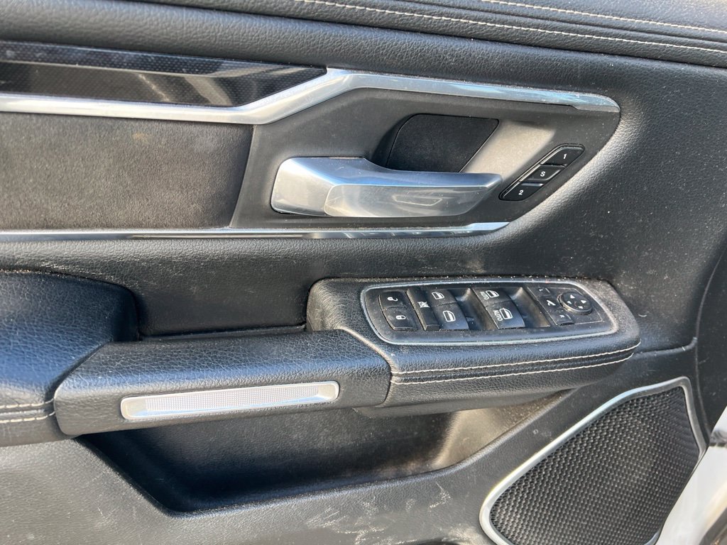 Used 2020 RAM 1500 Laramie w/ Sport Appearance Package AWD/4WD image 9