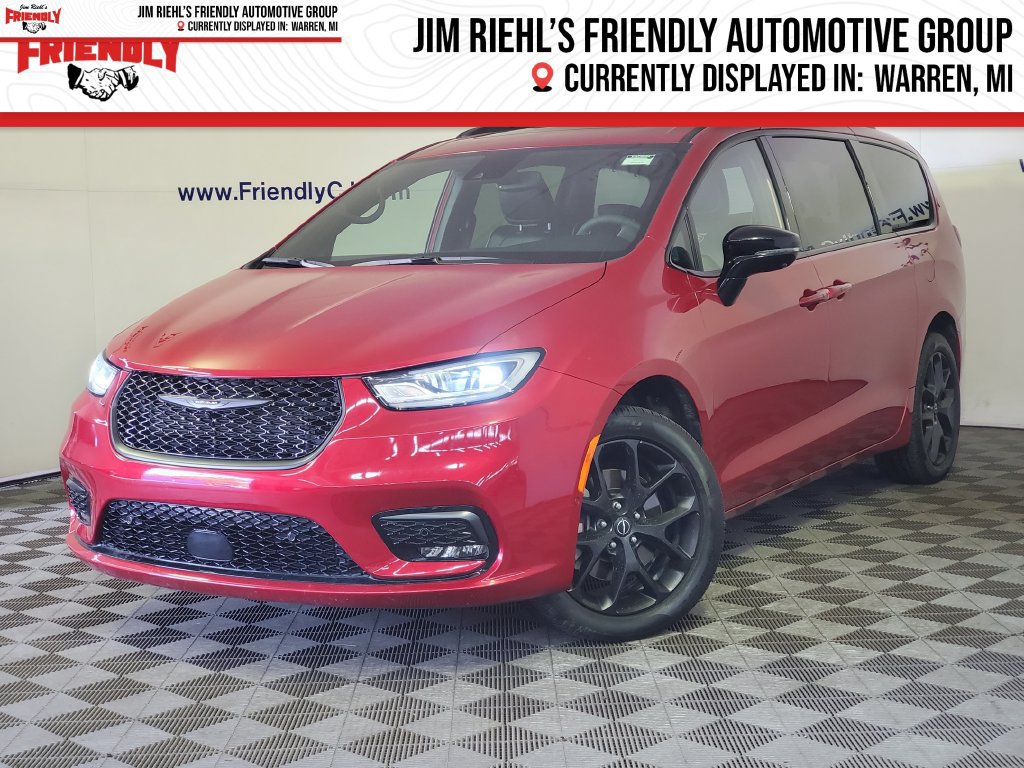 Used 2025 Chrysler Pacifica Limited AWD/4WD 360° Tour