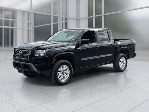 Used 2023 Nissan Frontier SV AWD/4WD image 2