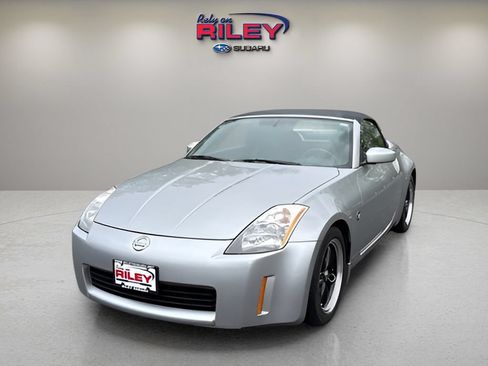 Used 2005 Nissan 350Z Enthusiast RWD image 1