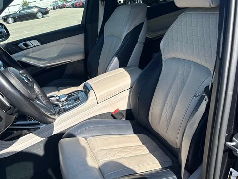 Used 2019 BMW X7 xDrive40i w/ Premium Package AWD/4WD image 3