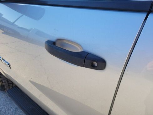 Used 2018 Chevrolet Silverado 1500 Custom w/ Texas Edition image 7