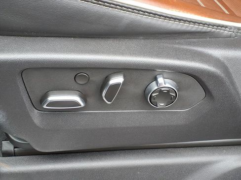 Used 2023 GMC Sierra 1500 Denali Ultimate image 7