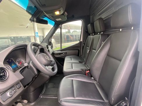 Used 2024 Mercedes-Benz Sprinter 3500 image 1