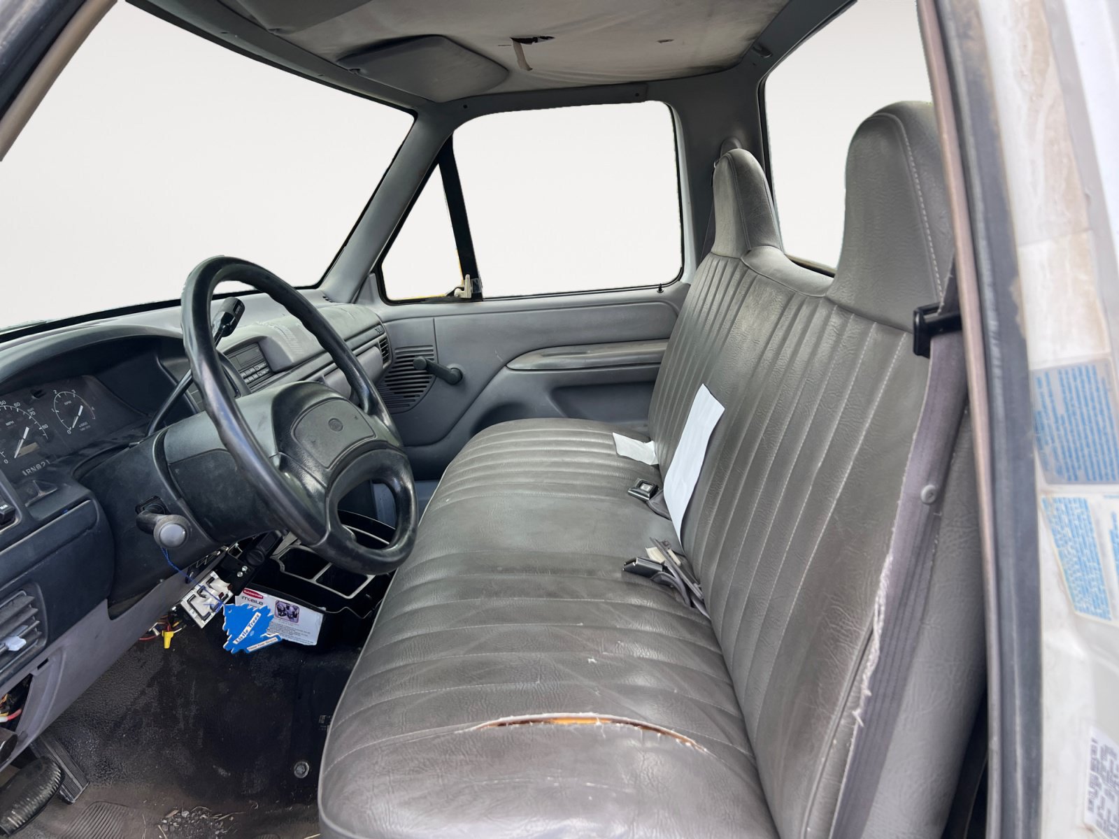 Used 1996 Ford F450 2WD Regular Cab Super Duty image 8