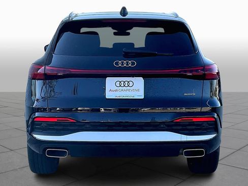 Certified 2025 Audi Q5 Premium w/ Convenience Package image 4