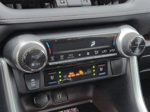 Certified 2023 Toyota RAV4 Limited AWD/4WD image 15