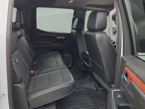 Used 2023 GMC Sierra 1500 Denali w/ Denali Reserve Package AWD/4WD image 14