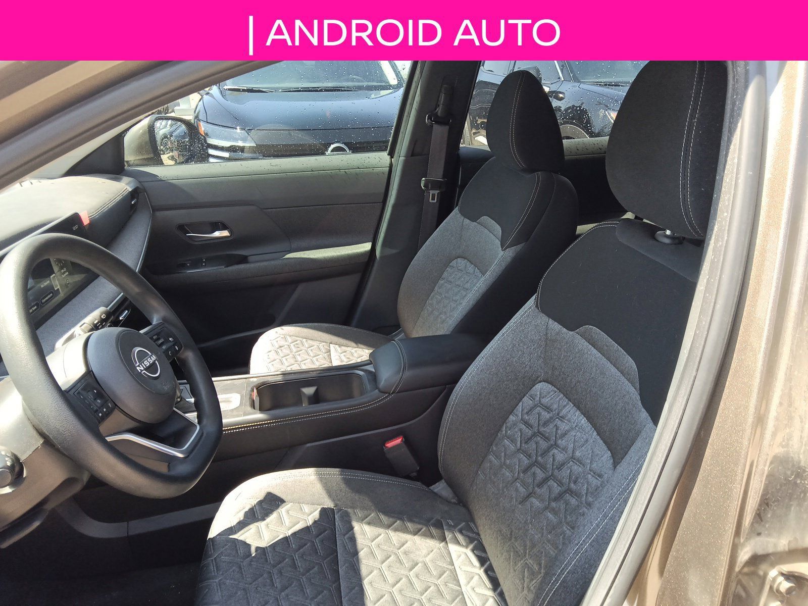 Used 2025 Nissan Kicks SV AWD/4WD image 9