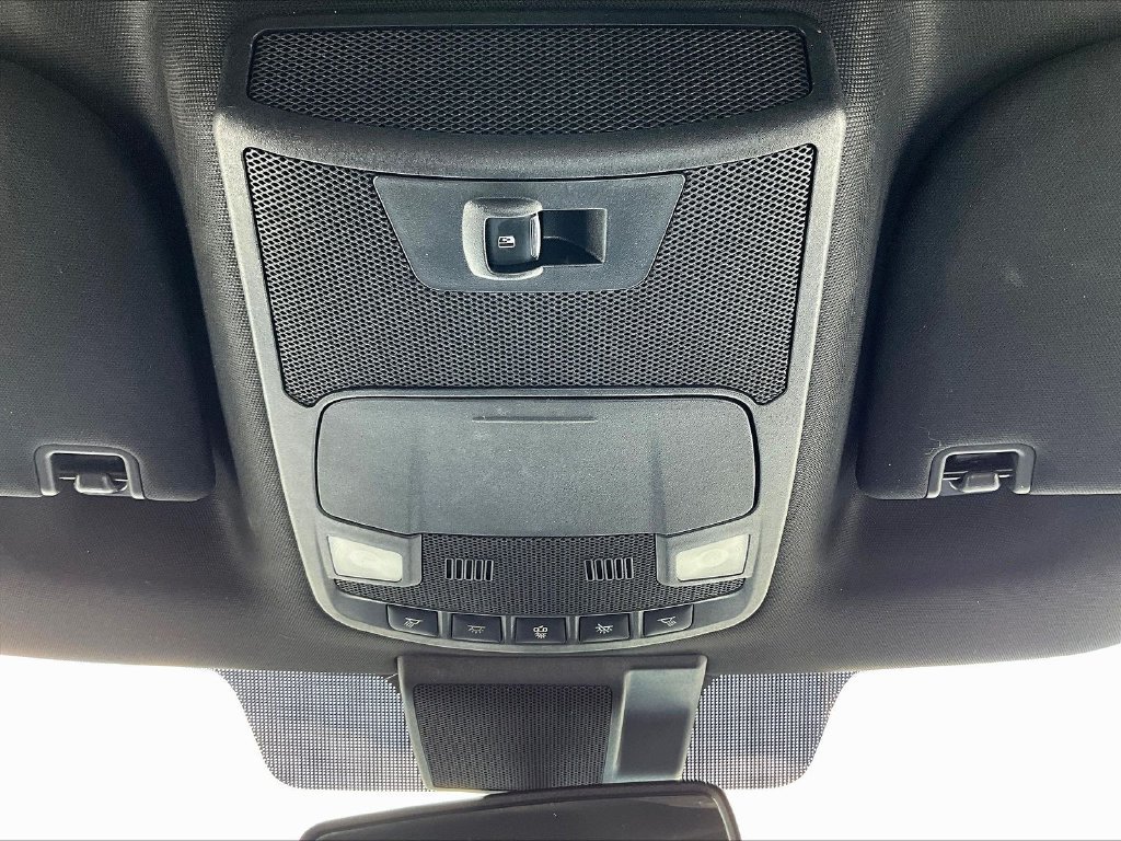 Certified 2019 Ford F150 XLT w/ Equipment Group 302A Luxury AWD/4WD image 18