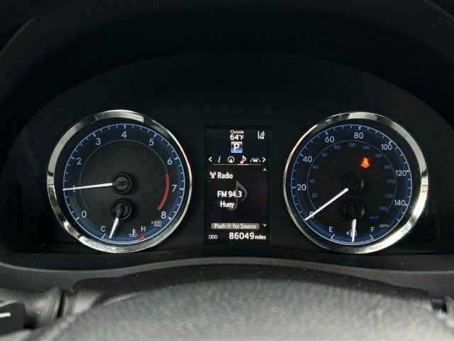 Used 2019 Toyota Corolla XSE FWD image 34
