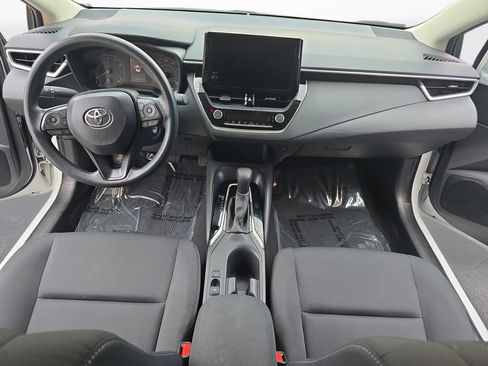 Used 2024 Toyota Corolla LE FWD image 9