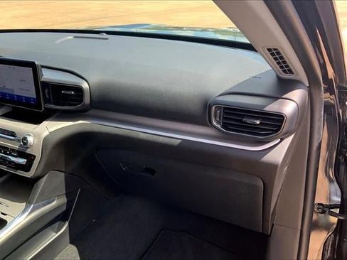 Used 2023 Ford Explorer XLT w/ Equipment Group 202A image 15