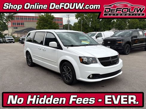 Used 2016 Dodge Grand Caravan SXT FWD image 1