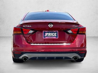Used 2022 Nissan Altima 2.5 SR FWD video 4