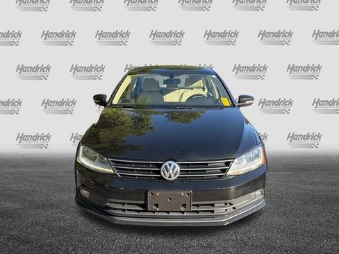 Used 2017 Volkswagen Jetta SEL FWD image 3