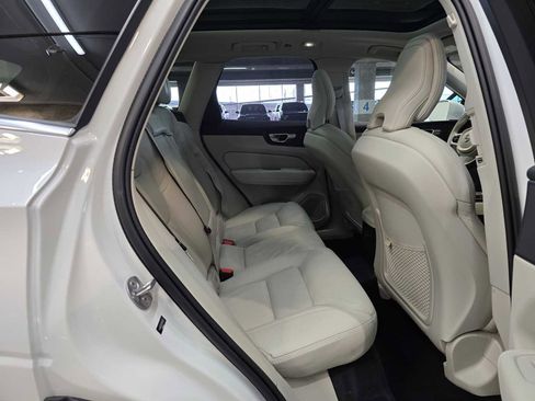 Used 2023 Volvo XC60 T8 Ultimate w/ Climate Package image 28