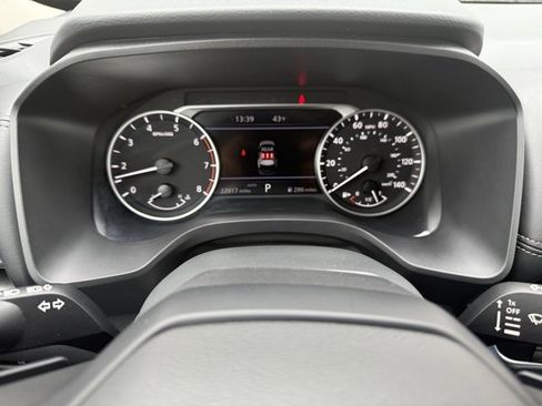 Certified 2025 Nissan Rogue SV image 20