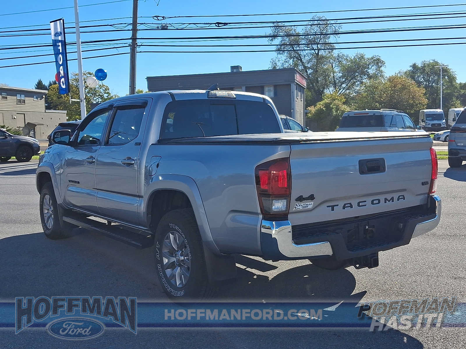 Used 2019 Toyota Tacoma SR5 AWD/4WD image 4