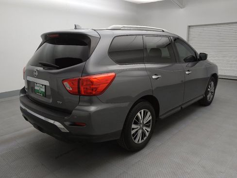 Used 2020 Nissan Pathfinder SV image 9