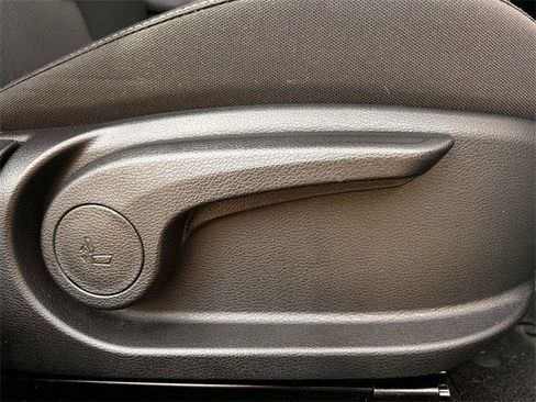 Used 2024 Kia Forte LXS w/ LXS Technology Package image 31