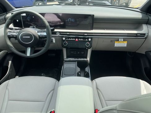 New 2025 Hyundai Tucson Limited image 29