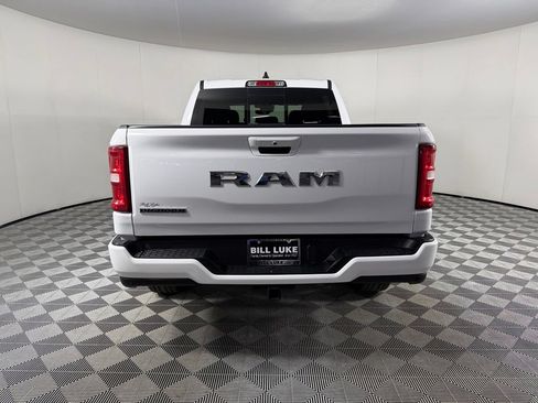 Used 2025 RAM 1500 Big Horn RWD image 9