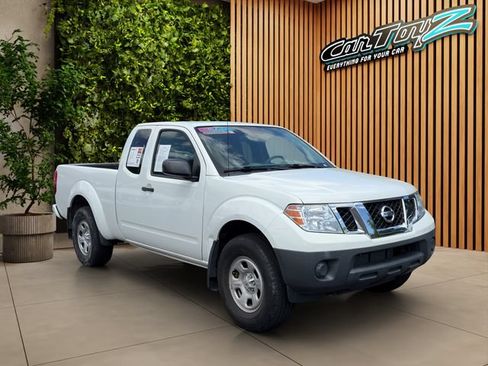 Used 2020 Nissan Frontier S AWD/4WD image 1