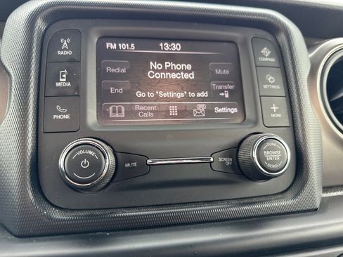 Certified 2021 Jeep Gladiator Sport image 24