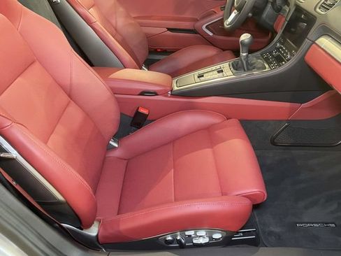 Certified 2025 Porsche 718 Boxster GTS RWD image 17