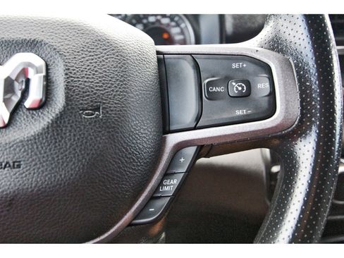 Used 2024 RAM 2500 Tradesman w/ Chrome Appearance Group AWD/4WD image 18