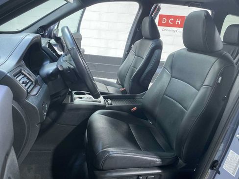 Used 2023 Honda Passport EX-L image 11