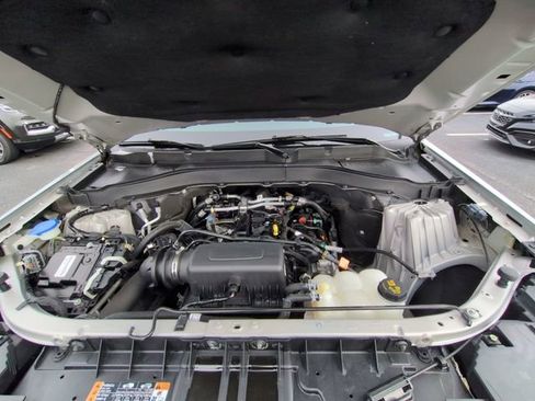 Used 2023 Ford Explorer XLT w/ Equipment Group 202A image 27