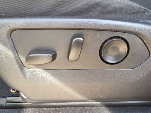 Used 2024 GMC Sierra 1500 Elevation image 14