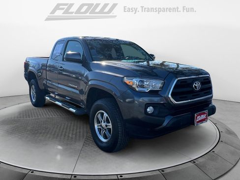 Used 2016 Toyota Tacoma SR5 image 1