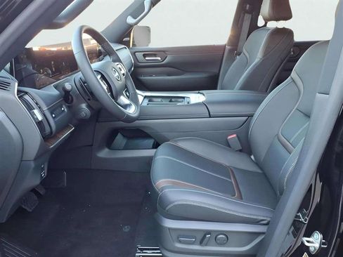 New 2026 Nissan Armada SL w/ Captain's Chari Seat Package image 12