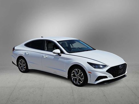 Certified 2023 Hyundai Sonata SEL FWD image 2