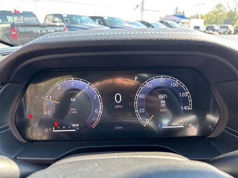 New 2026 Jeep Grand Cherokee Altitude AWD/4WD image 18
