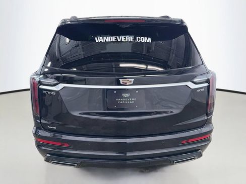 Used 2024 Cadillac XT6 Sport w/ Technology Package AWD/4WD image 8
