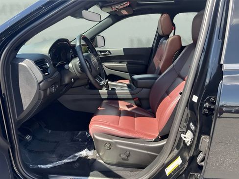 Used 2025 Dodge Durango GT AWD/4WD image 9